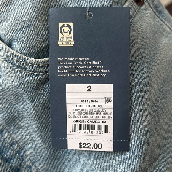 Universal Thread shorts Size 2 - Picture 2 of 2